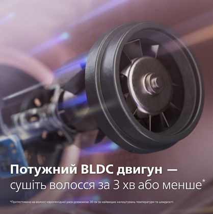15722371